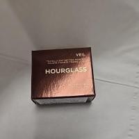 ราคา HOURGLASS Veil Translucent Setting Powder 0.9g (29341616080)