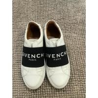 ราคา รองเท้าผ้าใบGivenchyมือสองของแท้ (57306897346)
