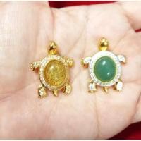 ราคา สีสด จี้เต่ามงคล หินไหมทอง/หินหยก ประดับเพชรcz รอบ ทองเลเซอร์(ไม่ดำ) ใส่เสริมมงคล เสริมโชค และสุขภาพ มี3สี (27585735902)