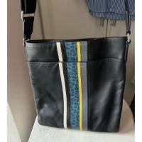 ราคา กระเป๋า MCM สีดำ หนังแท้ ลายคาดเหลือง มือสอง หนังนุ่ม (46254191476)