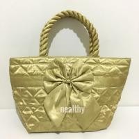 ราคา NaRaYa กระเป๋าถือขนาดเล็ก สีทอง แท้ % มือสอง พร้อมส่ง!! (1893397283)