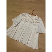 ราคา เสื้อ Zara ผ้าลูกไม้ตัดต่อพลีท (8349753566)