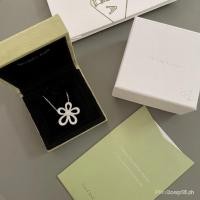 ราคา สร้อยคอม่านดอกไม้เพชรแท้ Van Cleef & Arpels หรูหราและสง่า (49708368762)