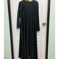 ราคา เดรสยาว ทรงย้วย สีเขียวขี้ม้า มือสอง สภาพดีมาก size M (6662181264)