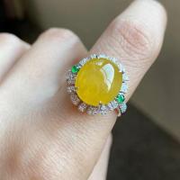 ราคา แหวนหยกไอซี่เหลืองน้ำผึ้งสด ตัวเรือนทองคำขาวแท้ 18K ฝังเพชรแท้และเขียวจักรพรรดิ (17521885830)