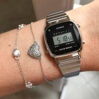 ราคา นาฬิกา Casio รุ่น LA670WAD-1 นาฬิกาผู้หญิงสายสแตนเลสสีเงิน ประดับเพชรที่หน้าปัด มั่นใจ ของแท้ 100%รับประกันสินค้า1ปีเต็ม (11838403177)