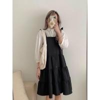 ราคา [9605] เซ็ตเสื้อสีขาว+กระโปรงเอี๊ยมสีดำ (25072177861)