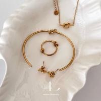 ราคา เซตสแตนเลส aura theory aura knot necklace (42818509240)