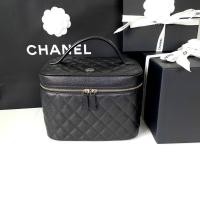 ราคา New Chanel Black Caviar Cosmetic Case in Light Gold Hardware Holo 31 (5081999010)