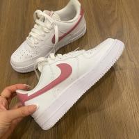 ราคา Nike Air Force 1 Low '07 รองเท้าไนกี้ รองเท้าผ้าใบ แท้ 100%✨ (18282665656)