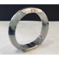 ราคา กำไลหยกพม่า ครอบเงินแท้ สีขาวอมม่วงเขียว เนื้อเทียนกึ่งแก้ว (7907687543)