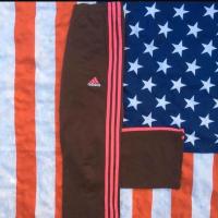 ราคา กางเกง Adidas ผ้าร่ม มือสอง สีน้ำตาล แถบชมพู กางเกงวอร์มราคาถูก สำหรับผู้ชาย และผู้หญิง (Second-hand Adidas Trousers) (6721965760)