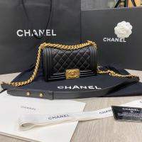 ราคา Chanel boy caviar 8 GHW (4406091383)