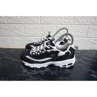ราคา Skechers D’lites 2020 Size: 37/24cm. (22546813535)
