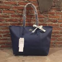 ราคา Lacoste Classic Shopping Bag (202238052)