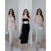ราคา เดรสยาวสีดำแบบคล้องคอ (25754747623)