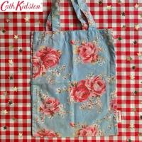 ราคา กระเป๋าผ้าคล้องมือสีฟ้าลายดอกไม้ของ Cath Kidston✌️ของมือสองน้าา (46055410132)