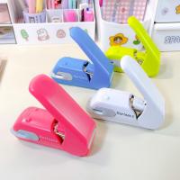 ราคา Kokuyo Harinacs เครื่องเย็บกระดาษไม่ต้องใช้ลวดเย็บ เย็บได้สูงสุด5 แผ่น รุ่น SLN-MPH105 (2535381260)