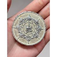 ราคา องค์พ่อจตุคามรามเทพ รุ่น2 ท่านสรรเพชร พิมพ์ใหญ่ เนื้อขาวปัดเงินผสมเกล็ดดำ พร้อมกล่องเดิมครบ (28816189403)