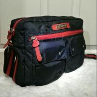 ราคา กระเป๋าสะพายข้าง ผ้าไนล่อนสีดำ #Sisley (1546452319)