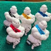 ราคา ตุ๊กตามิชลิน ขนาด6นิ้วพร้อมขาจับราว ตุ๊กตาติดหน้ารถบรรทุก (29378020531)