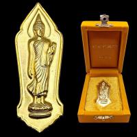 ราคา B054 จี้พระปางลีลา 25พุทธศตวรรษ เนื้อชิน กะไหล่ทอง พระพุทธชยันตี ปี 2500 ขนาด 2.0X5.0 ซม. (25346662116)