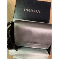 ราคา prada mini bag crossbody ของแท้ อุปกรณ์ครบค่ะ (13911616777)