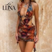 ราคา laluna [ พร้อมส่ง ] - เดรสสั้น ผูกหลัง ลายซัมเมอร์ สายฝอ แต่งห่วง สำหรับผู้หญิง (28736835357)