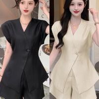 ราคา เสื้อสูทแขนกุด ทรงกระดุม 1 เม็ดติดแบบไขว้ เก๋ๆ ดูดีมาก เนื้อผ้าฮานาโกะ มีซับในตัว เข้ากับทุกลุคทุกการแต่งตัว (43411459517)