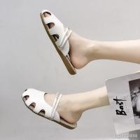ราคา รองเท้าแตะผู้หญิงฤดูร้อนใหม่สไตล์เกาหลีรุ่นแบนหลุมรองเท้าใส่สบายๆรองเท้าแตะเย็นเด็ก (21376946121)