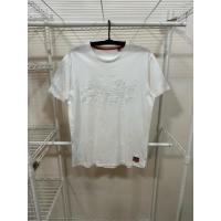 ราคา เสื้อยืด SUPERDRY สีขาว แท้ มือสอง (48301424602)