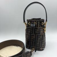ราคา Used like newww Fendi mini montresor y.19 (2653368510)