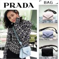 ราคา ♞Prada envelope logo crossbody bag / กระเป๋าสะพายข้างโลโก้ Prada Envelope XA (29481795593)