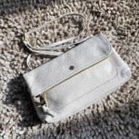 ราคา กระเป๋าครอสบอดี้ Tory burchแท้มือสอง (8459511962)
