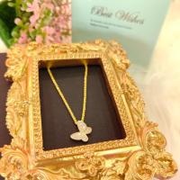 ราคา สร้อยคอเงินชุบทอง+จี้พลอย(9k) ผีเสื้อราตรี 0.18-0.2 กรัม ทองคำแท้ 37.5% มีใบรับประกัน งานจิวเวลรี่ (27422448565)