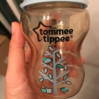 ราคา ขวดนม Tommee Tippee มือสอง (1485874919)