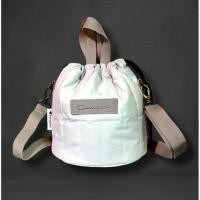 ราคา Champion 2 way quilted drawstring bag, white กระเป๋าแชมเปี้ยน ผ้านวมเชือกรูด (42802900108)