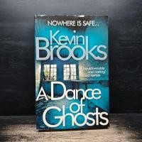 ราคา A Dance of Ghosts - Kevin Brooks ️1162386 (50104436587)