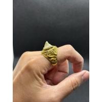 ราคา แหวนกระเบนท้องน้ำ รับประกันของแท้100% ตัวเรือนทองเหลือง ลายมังกร หัวกระเบนยาว 1.5 ซม (53805820099)