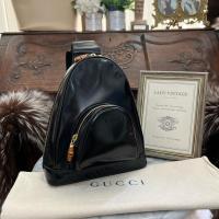 ราคา Gucci vintage backpack มือสองของแท้ (24183473360)