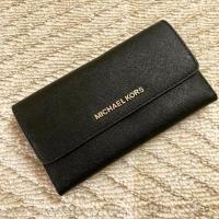 ราคา Michael Kors Jet Set Travel Black Leather LG Trifold Wallet (7414960957)