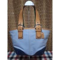 ราคา No.. 92 กระเป๋าภือผ้าผสมหนังสภาพสวย แบรนด์ Coach ของแท้ (50954308643)