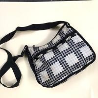 ราคา กระเป๋าแบรนด์อเมริกันมือสองเล็กน้อย ราคา w-eb ค่อนข้างสูง lesportsac (54756127859)