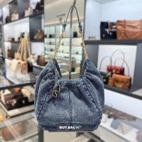 ราคา CHARLES & KEITH กระเป๋าโฮโบดีไซน์จับจีบรุ่น Ciara (46957220775)