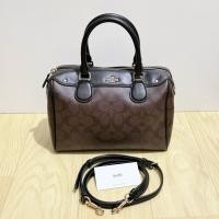 ราคา ส่งต่อ ของแท้ กระเป๋า COACH ทรงหมอนมินิ used มือสอง (49107931252)