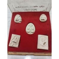ราคา หลวงพ่อคูณ พระชุด รุ่นคูณทวีทรัพย์ ปี2535 มี5 องค์ (28005972632)
