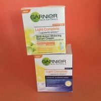 ราคา ขายคู่***หมดอายุ 4/2020 GARNIER Light Complete White Speed Day Serum Cream SPF20 PA+++/ Yoghurt sleeping mask (1985345273)