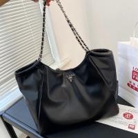 ราคา [M & C ] P Home Bag Female 23 New Style Large-Capacity Chain Tote Bag High-End Commuter All-Match O (28452355315)