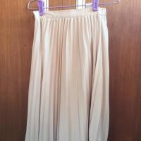 ราคา GU กระโปรงพลีท size S (6443791282)