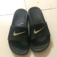 ราคา รองเท้าแตะ Nike มือสองแท้ 100% (737208377)